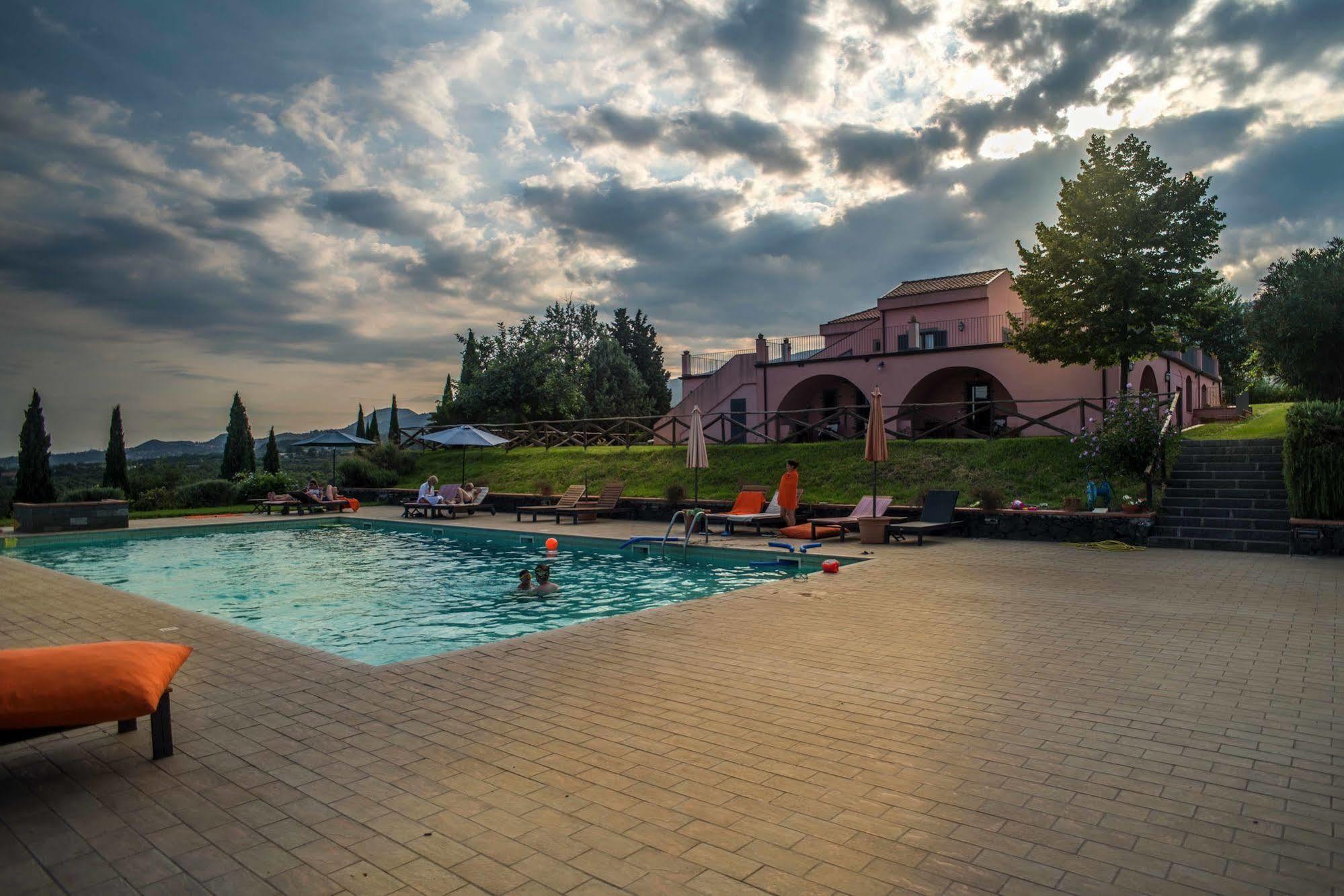 Agriturismo Tenuta San Michele Санта-Венерина Экстерьер фото